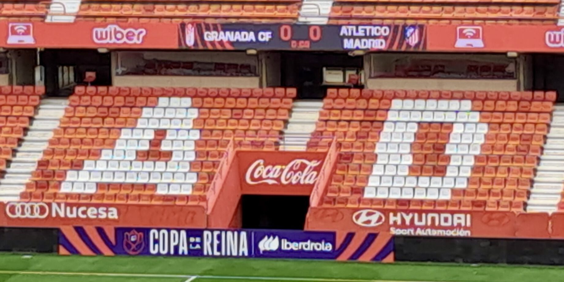 Copa de la reina Captura del partido entre el Granada CF y el Atlético de Madrid en la Copa de la Reina 2025, con innovaciones en grafismo en tiempo real, incluyendo un nuevo marcador dinámico y plugin de textos para mejorar la experiencia visual de la retransmisión.